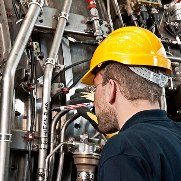 Маркер Industry Permanent е-8300 1,5-3 мм чорний